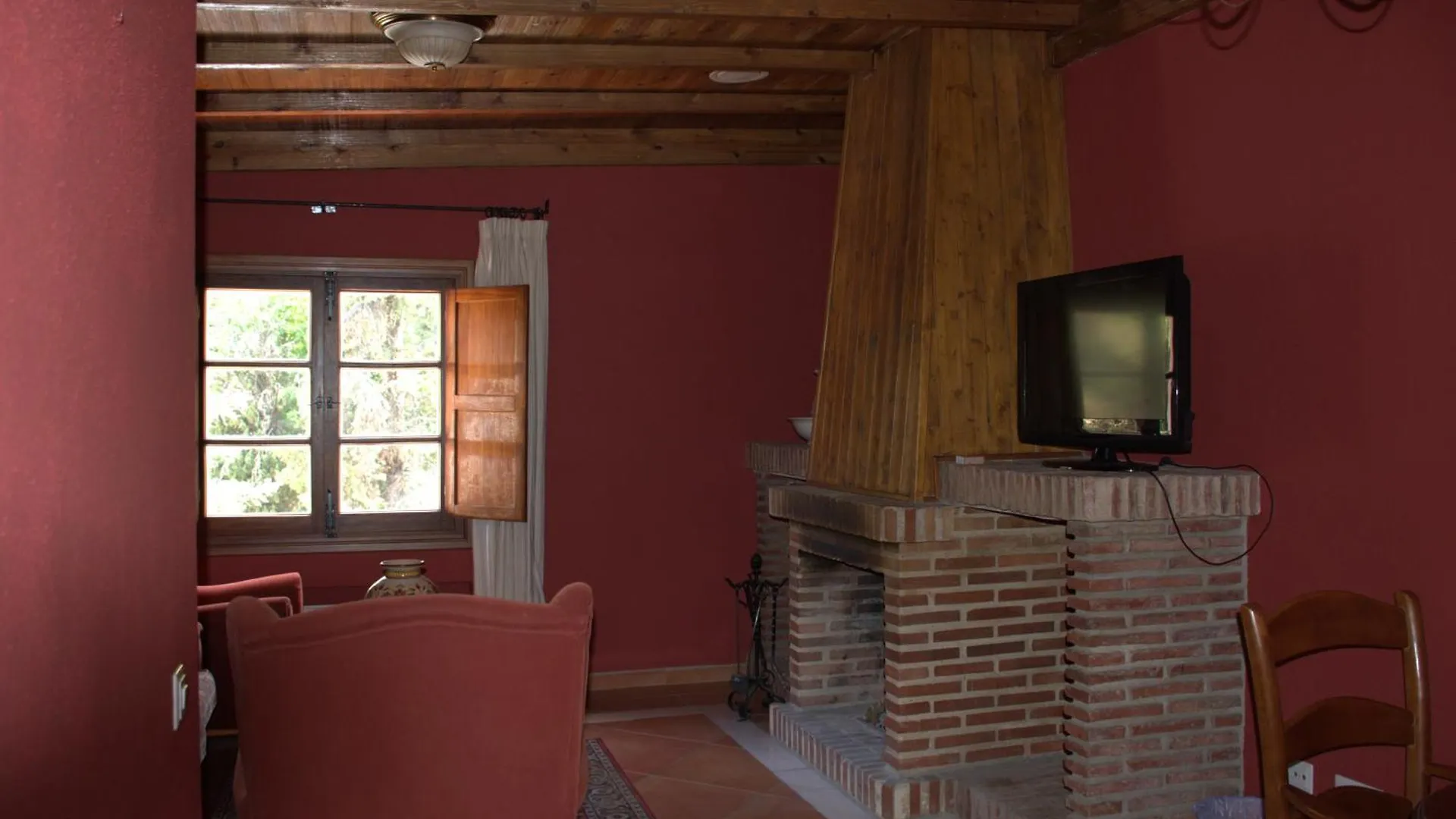 Hotel El Refugio De Juanar Ojen 3*,